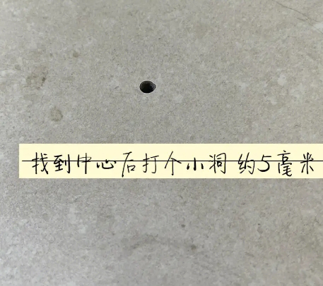 岳池瓷砖空鼓维修公司专业解答在瓷砖铺贴过程中，如果砂料搅拌不均匀，将会带来以下问题